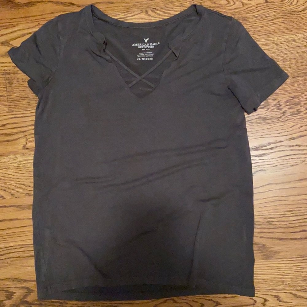 AMERICAN EAGLE SHIRT ONLY WORN ONCE!!